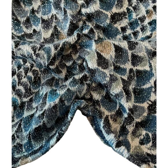 COCOMO WOMAN LONG ROLL TAB SLEEVE V-NECK TUNIC TOP, WOMENS, 3X, BLUE BLACK TAN - Picture 9 of 10